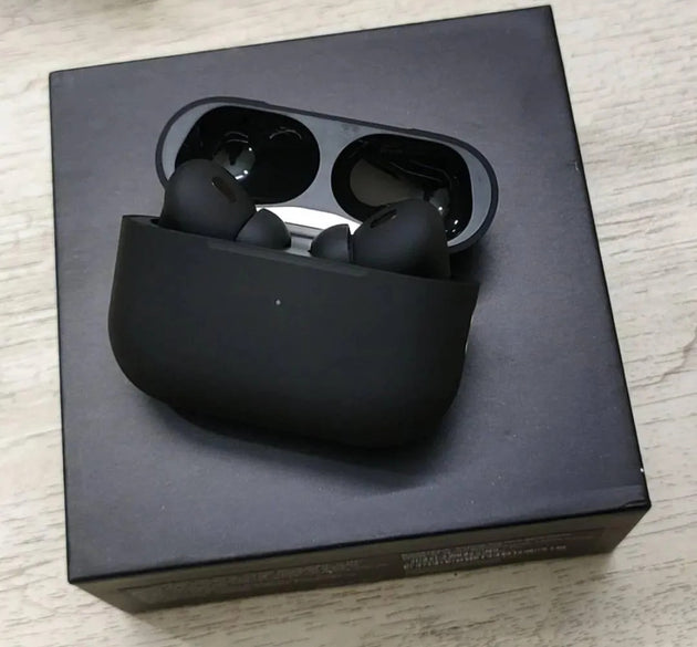 AirPods Pro 2 Wireless Earbuds White & Black Active Noise Cancellation & MagSafe Charging Case